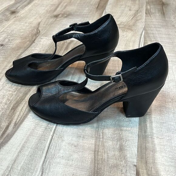 Kenneth Cole Bell peep toe t-strap black leather heels size 9.5 - Picture 4 of 9